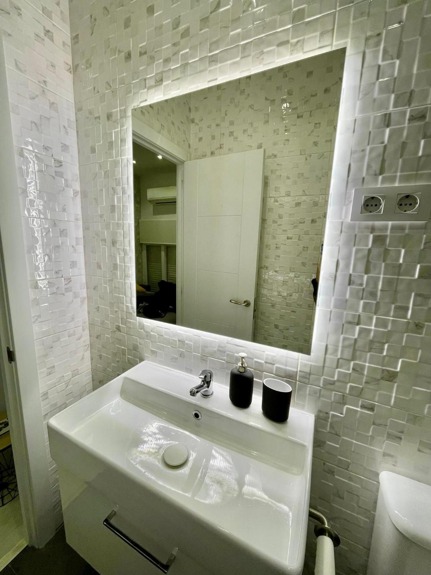 Adorable Apartamento En Chamberi Apartment มาดริด ภายนอก รูปภาพ